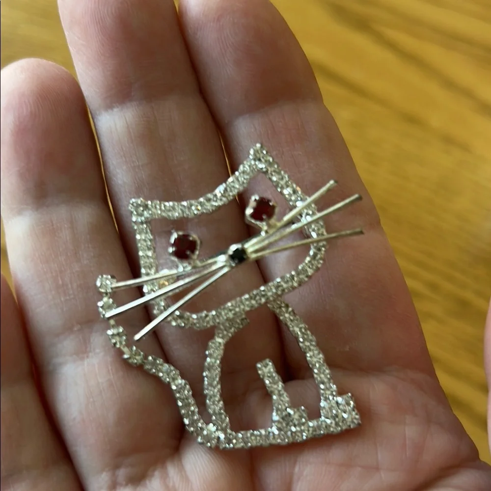 Cat Rhinestone Brooch - Picture 6 of 10